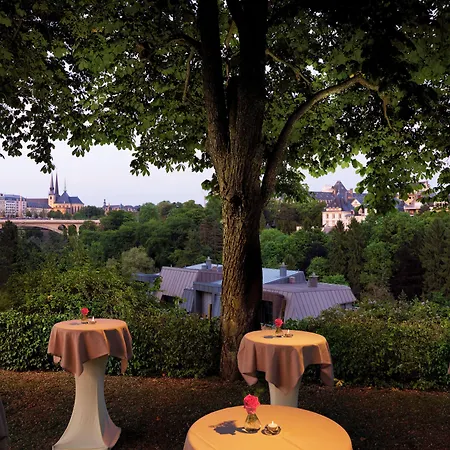 Szálloda Parc Plaza