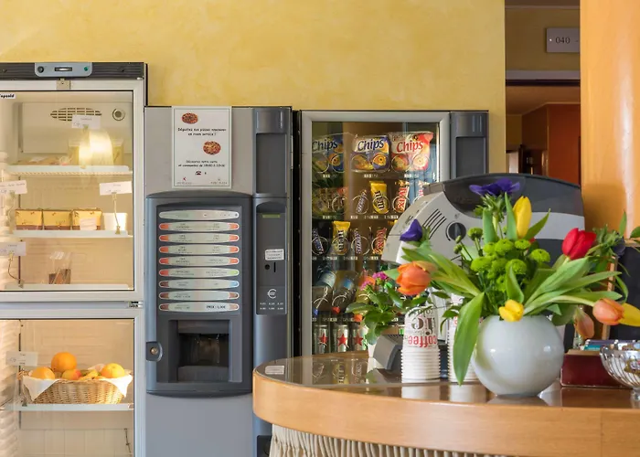 Parc Plaza فندق 3*